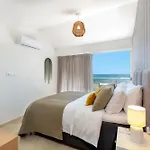 Villa First Row