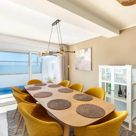 Villa First Row Estepona