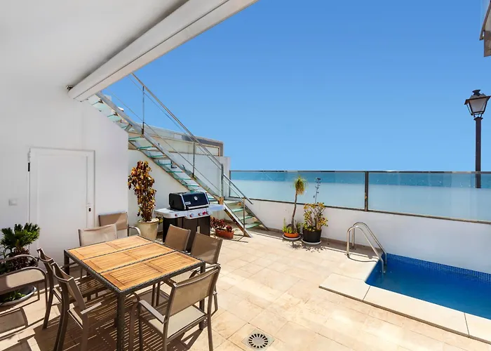 Villa First Row Estepona