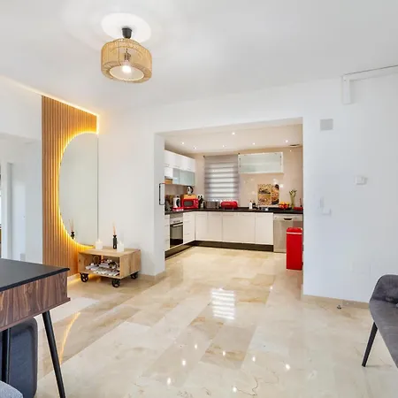 First Row * Estepona