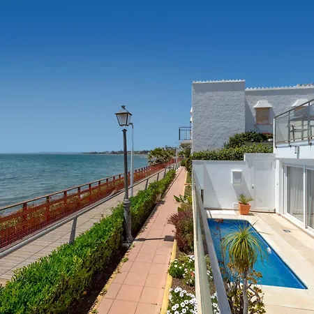 Villa First Row Estepona