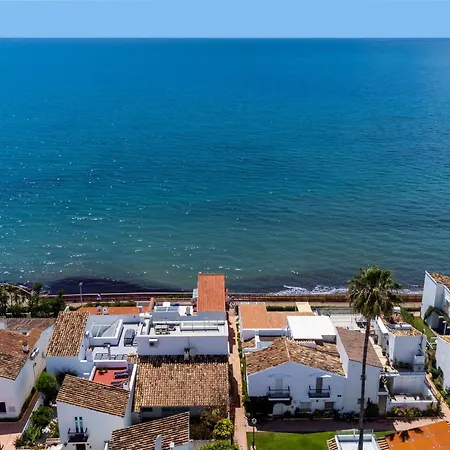 First Row * Estepona